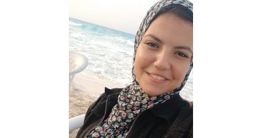 برة الملعب.. منى محمد لاعبة الطيران: هوايتى الرسم وبحب تامر حسنى ومنى زكى