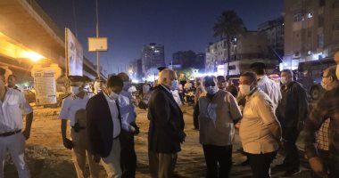 30 سيارة شفط مياه لإصلاح كسر "ماسورة" بشارع جامعة الدول والمحافظ يتفقد الموقع (صور)
