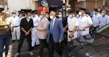 مدير أمن الدقهلية يشن حملة لإزالة سوق عشوائى وتعديات بشارع الدراسات.. صور