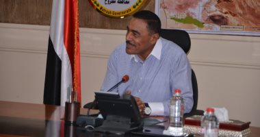 محافظ مطروح يلتقى بممثلى شركة إنتاج مياه الشرب لتطبيق تكنولوجيا تكثيف الهواء
