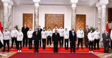 تكريم الأبطال.. الرئيس السيسى يمنح فريال عبد العزيز وسام الرياضة من الطبقة الأولى.. وأوسمة "الثانية والثالثة" لنجوم الفضة والبرونز بأولمبياد طوكيو.. ويوجه بتوفير الإمكانات لمختلف الفئات العمرية بمختلف الألعاب