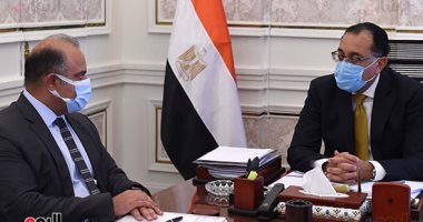 مصطفى مدبولى يلتقى رئيس البورصة لبحث تطورات أداء سوق الأوراق المالية المقيدة