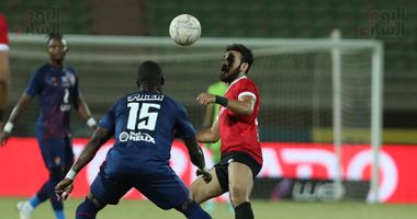 انتهاء الشوط الأول بين الأهلى والطلائع بالتعادل السلبي.. صور