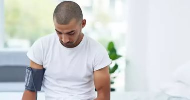 سيطر على ارتفاع ضغط الدم بعدة نصائح.. أبرزها اليوجا 