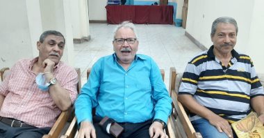 اتجمعوا بعد 50 سنة.. أول دفعة من جامعة الزقازيق اتقابلوا بعد المعاش.. فيديو