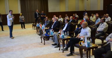 محافظ بورسعيد يدعو المستثمرين للاستثمار بالمنطقة الصناعية شرق وتسهيلات كبيرة لشركاء النجاح