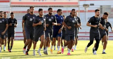 كارتيرون يقسم لاعبى الزمالك إلى مجموعتين فى المران 