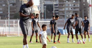 نجل شيكابالا يخطف الأنظار فى مران الزمالك قبل مواجهة سيراميكا