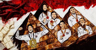 فخر مصر.. "إسراء" رسمت أبطال الألعاب الأولمبية على أهرامات من الشيكولاتة 