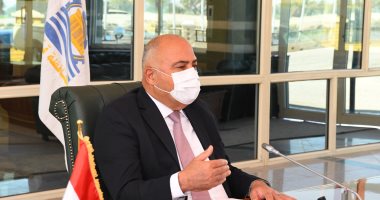 محافظ قنا يبحث المشروعات المقترح تنفيذها من متحصلات التصالح بمخالفات البناء