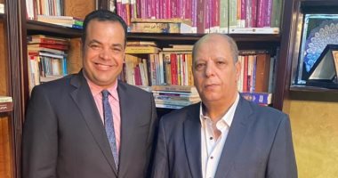 رحلة الكاتب الصحفى سعيد الشحات يرويها للإعلامى أيمن عدلى فى برنامجه "كنوز الوطن"