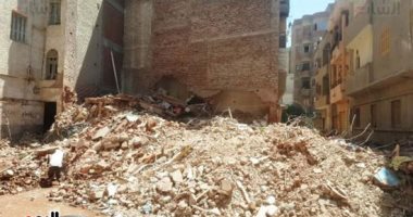 ارتفاع ضحايا عقار دمنهور المنهار لـ5 بعد استخراج جثة سيدة من تحت الأنقاض