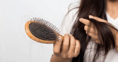 وصفات طبيعية لعلاج سقوط الشعر بعد الولادة.. خطوات سهلة وبسيطة