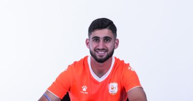 الجزائري حمرون ينتظم اليوم في تدريبات فاركو.. وودية جديدة الخميس 