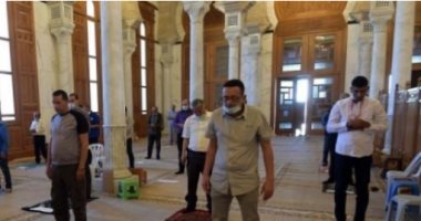 تونس تستأنف صلاة الجمعة بداية من اليوم بعد تعليقها بسبب كورونا