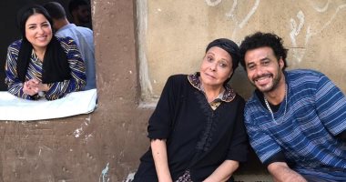 إسعاد يونس تكشف البرومو الرسمى لفيلم "200 جنيه" قبل عرضه 25 أغسطس.. فيديو