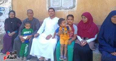 من محو الأمية لكلية الطب.. مايزة تحصل على 93% فى الثانوية العامة .. لايف وصور