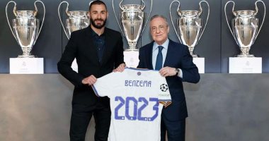 أول تعليق من كريم بنزيما بعد تجديد عقده مع ريال مدريد حتى عام 2023.. صور