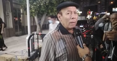 أحمد ماهر وفاروق فلوكس وخالد عبد الجليل يقدمون واجب العزاء فى السيناريست فيصل ندا