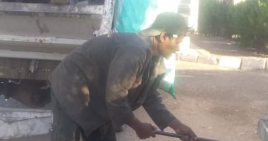 رفع أطنان من المخلفات الصلبة والقمامة فى حملات نظافة بأحياء الأقصر.. صور