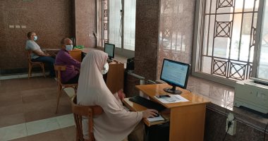 توافد طلاب الثانوية على معامل التنسيق لتسجيل الرغبات بجامعة المنوفية..لايف