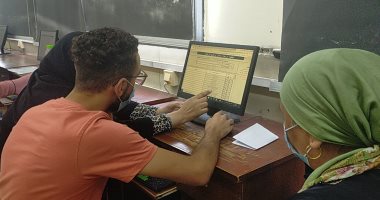 معامل الحاسب الآلى بزراعة عين شمس تستقبل طلاب الثانوية لتسجيل الرغبات..صور