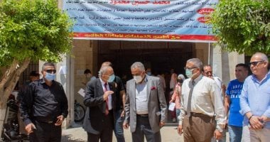 نائب رئيس جامعة طنطا يتابع العمل بمكاتب التنسيق لطلاب الثانوية العامة.. صور