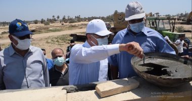 محافظ المنيا يضع حجر أساس محطة معالجة قرية برمشا بتكلفة 480 مليون جنيه.. صور