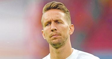 كومان يطلب ضم دى يونج لتدعيم هجوم برشلونة