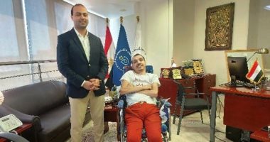 الرعاية الصحية ببورسعيد تستجيب لاستغاثة شاب مصاب بقطع فى الحبل الشوكى.. صور