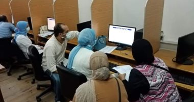 استمرار استقبال طلاب تنسيق المرحلة الأولى فى 7 معامل بجامعة الإسكندرية.. صور
