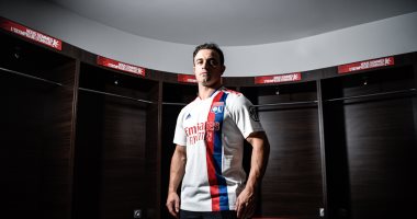ليون الفرنسى يعلن ضم شاكيرى رسميا 3 مواسم مقابل 6 ملايين يورو