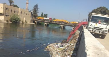رفع 970 طن مخلفات من قرى بالصف وأطفيح وأوسيم والبدرشين ومنشأة القناطر.. صور