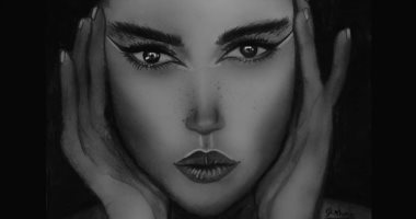 قارئة عمرها 17 عاما تبرز موهبتها فى الرسم بالرصاص والاكريليك 