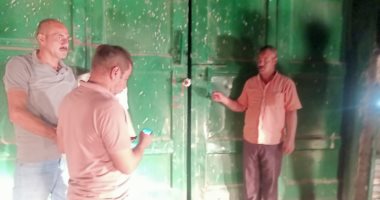 تشميع شركة تعبئة مياه طبيعية بالجيزة وأخذ عينات للمعمل.. صور