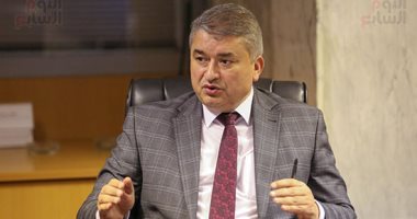 تحديث الصناعة: معهد الطاقة البريطانى يوصى بتعميم مشروع "نظم الخلايا" 
