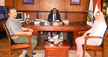 محافظ مطروح يهنئ وكيلى مديرية ووزارة الصحة على منصبهما الجديد