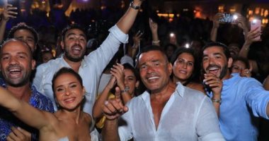 نيللى كريم فى صور جديدة من حفل زفافها مع الهضبة وآسر ياسين وأبو