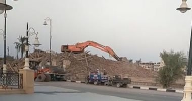 معبد رومانى تحت أنقاض قصر أندراوس التاريخى على كورنيش الأقصر.. فيديو