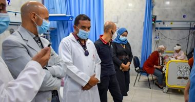 وكيل "صحة الشرقية" يزور الطفلة المعتدى عليها لتقديم الدعم النفسى