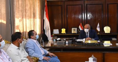 محافظ قنا يستقبل رئيس هيئة الأبنية التعليمية لبحث التوسع فى إنشاء المدارس