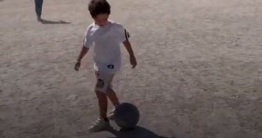 "ابن الوز عوام".. نجل ميسي يخطف الأنظار باستعراض مهارته الكروية.. فيديو