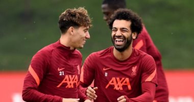 تسيميكاس مدافع ليفربول: محمد صلاح صديقي وهو لاعب استثنائي
