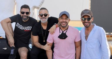 محمد حماقي يجرى بروفة قبل حفله اليوم بالساحل الشمالى.. صور