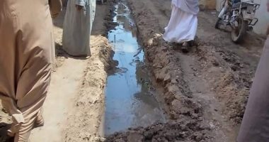 لجنة الإغاثة بإسنا تجرى الحصر المبدئى لمتضررى انفجار ماسورة صرف بنجع الشيخ فضيل