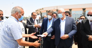 ضمن مبادرة إحلال سيارات الكبود بالميكروباص.. بونات وقود مجانية لـ12 سائقا بقنا