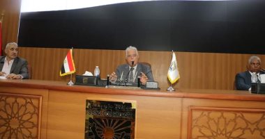 محافظ جنوب سيناء يناقش المشروعات الجاهزة للافتتاح فى ذكرى انتصارات أكتوبر
