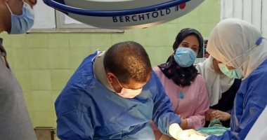 "رفض يكسر فرحة العروسة".. عريس الشرقية تحامل آلام انفجار الزائدة الدودية ليلة الزفاف.. والعروس قضت ليلة العمر بجواره بالمستشفى.. مدير "فاقوس النموذجى": أجريت له جراحة عاجلة وحالته الآن مستقرة