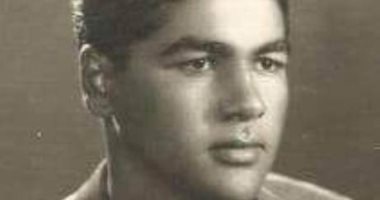 شاهد.. مصطفى متولى فى مراحل عمرية مختلفة فى ذكرى ميلاده