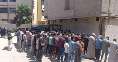 تشييع جثمان ثالث ضحايا الأب فى واقعة سكبه البنزين على أسرته ببنى سويف.. لايف